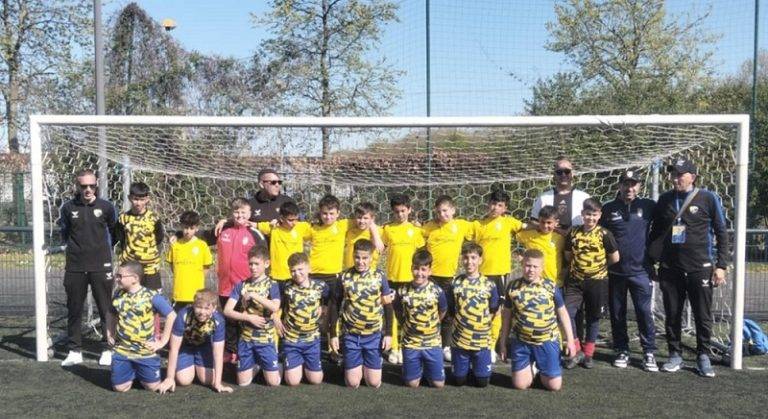 RETOUR EN IMAGES SUR LA PARTICIPATION DE L’ÉQUIPE DE FOOTBALL U 11 DU CLUB SPORTIF AMATEUR OLYMPIQUE DE DJEMÂA SAHARIDJ (TIZI OUZOU) AU TOURNOI DE FOOTBALL ORGANISÉ À ROUBAIX LE 12 AVRIL 2025 PAR LA MAIRIE DE CETTE VILLE DES HAUTS-DE-FRANCE