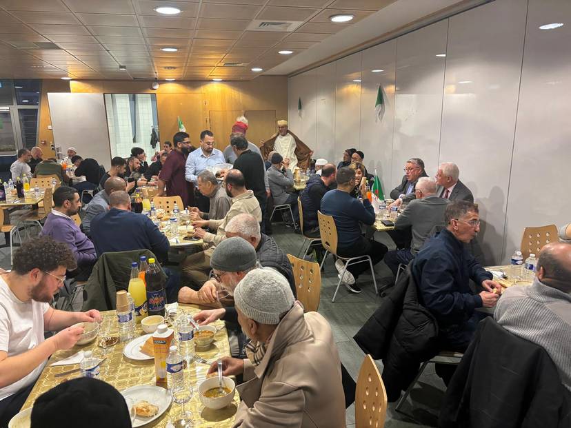 Retour sur l’Iftar organisé, le 28 mars 2025, à Grande Synthe, par le Consulat Général d’Algérie à Lille, en collaboration avec l’association “Les Amis de l’Algérie”.