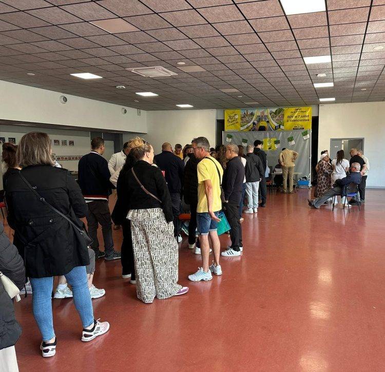 RETOUR SUR LA PERMANENCE CONSULAIRE À VALENCIENNES.